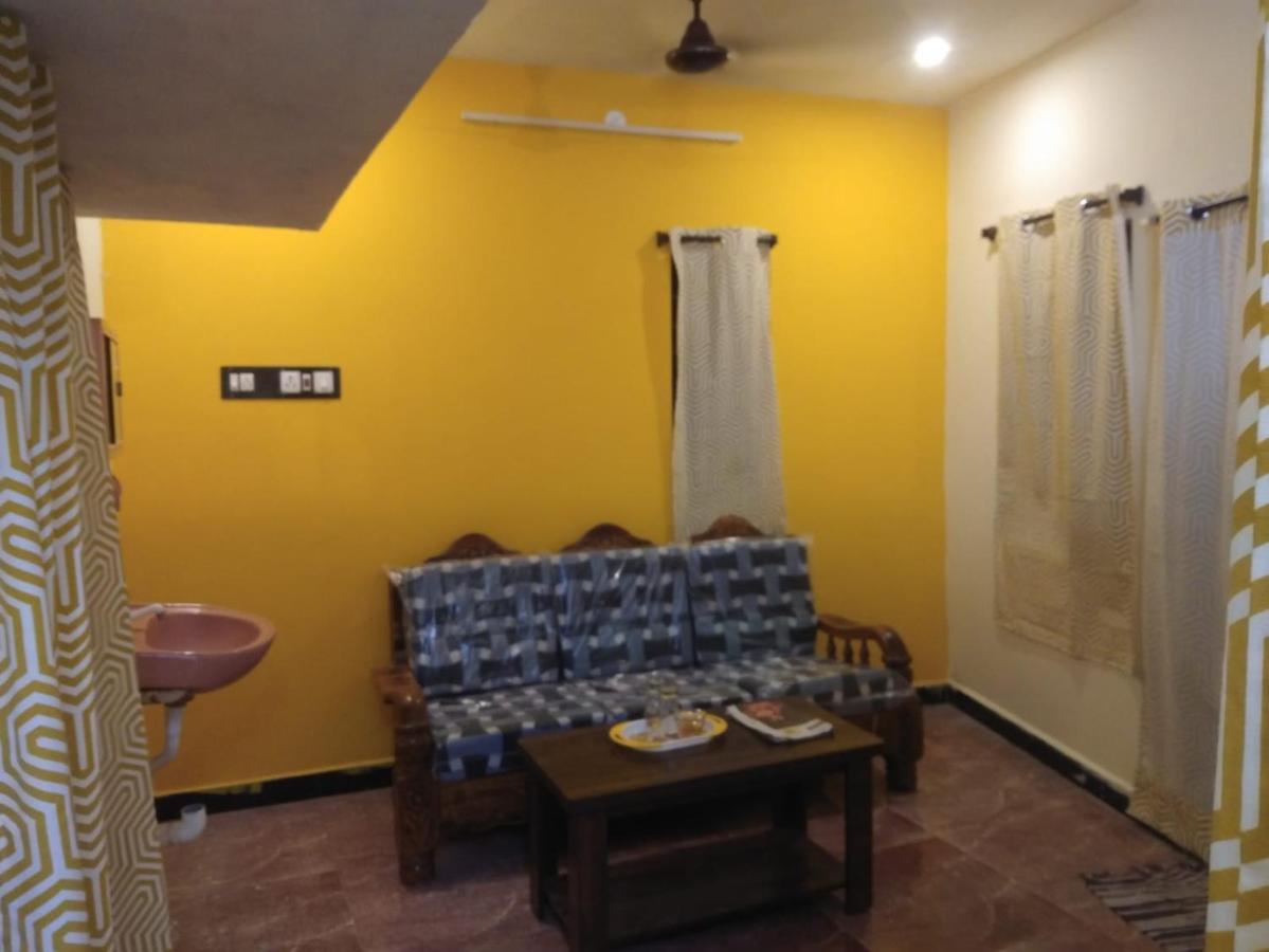 Nks Homestay Puducherry Exterior foto