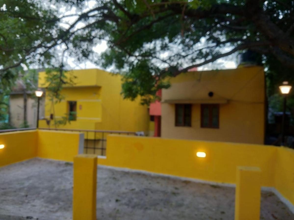 Nks Homestay Puducherry Exterior foto